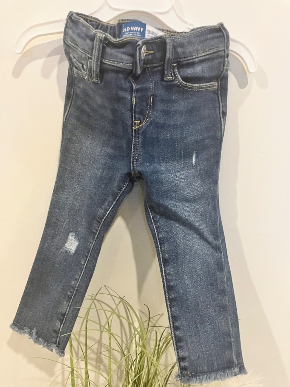 Old Navy Baby Rockstar Distressed Jeans – 18–24 Months - Picture 3 of 5